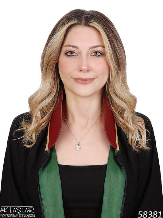 Av. Melek Sezinnur Arslan